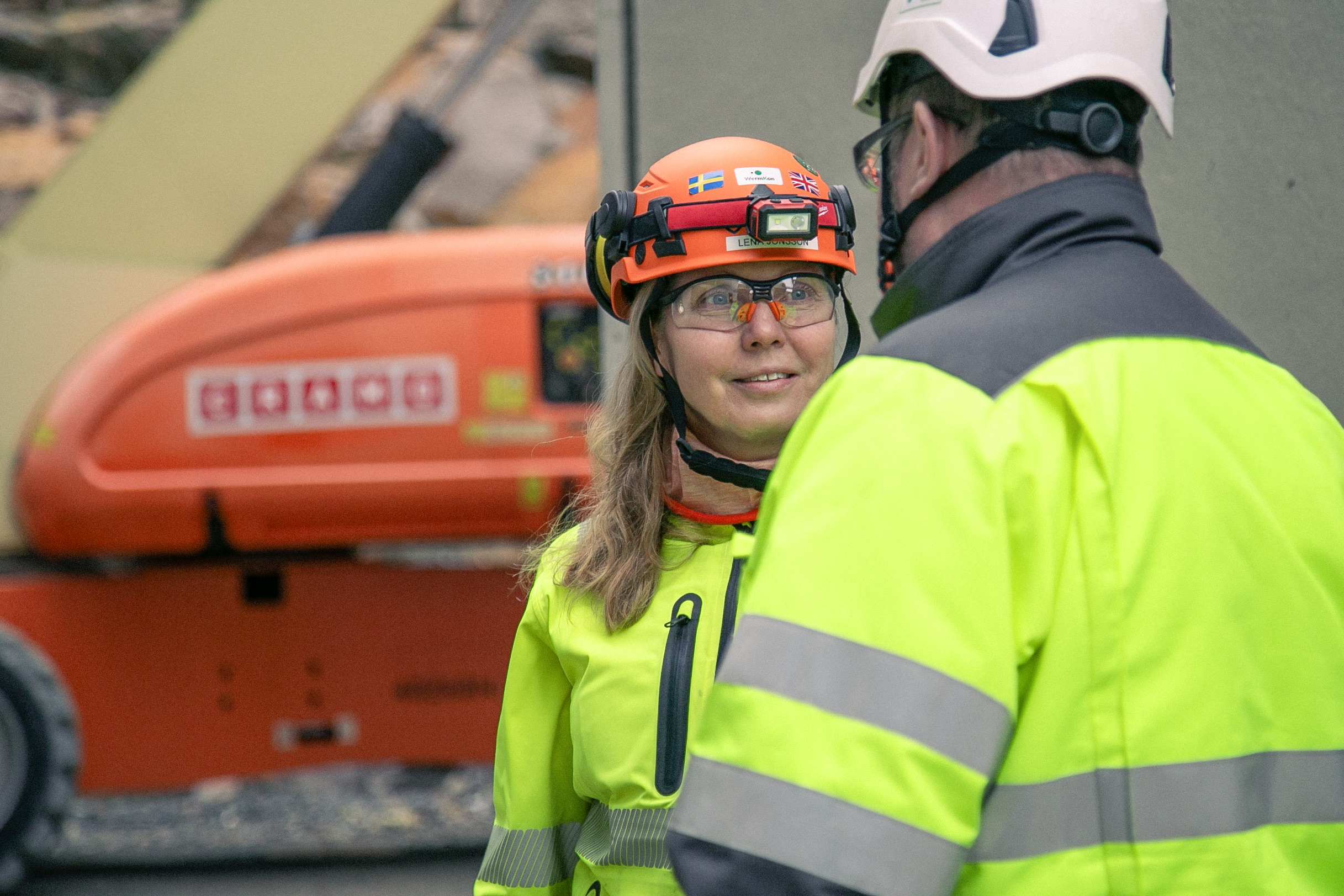 Samtal mellan två personer på site
